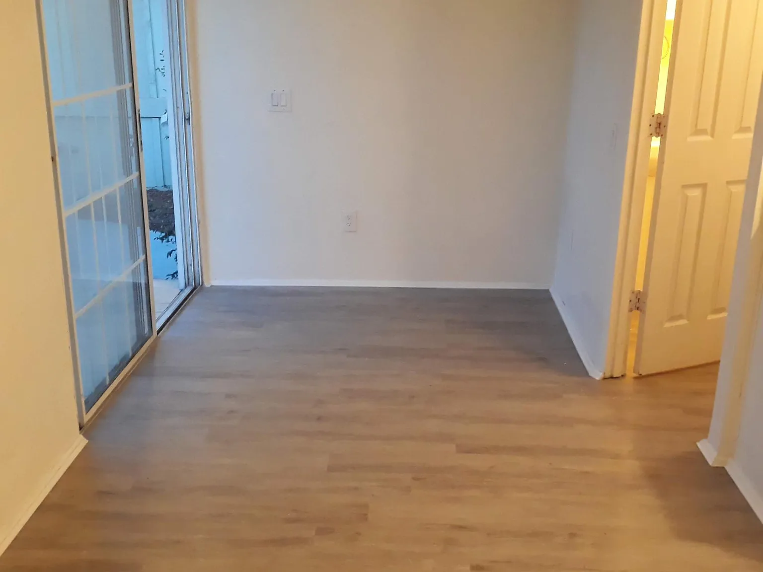2210 S Escondido Blvd — Photo 3