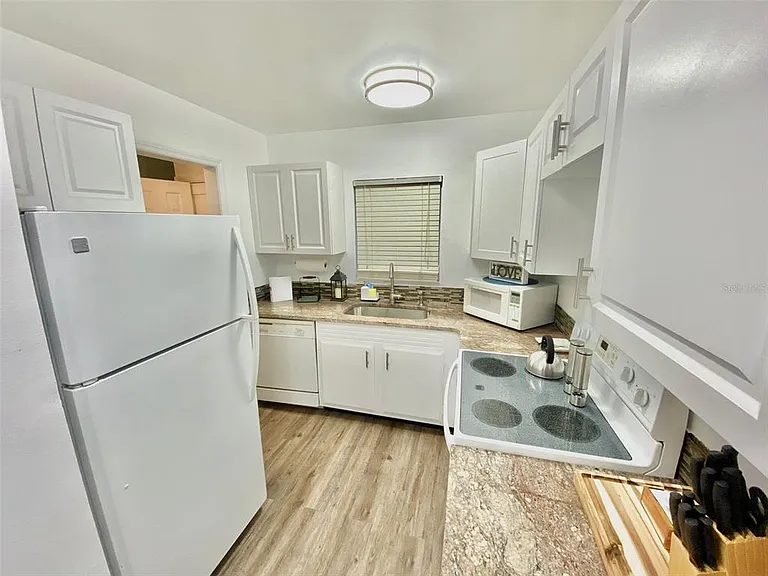 1222 Villa Ln #136 — Photo 13
