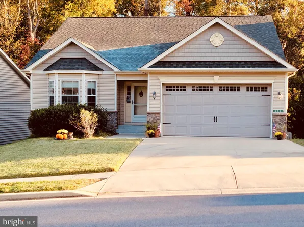 618 Hawk Hill Dr, Prince Frederick, MD 20678
