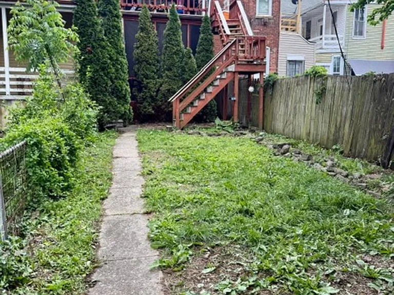 637 W Philadelphia St #1 — Photo 15