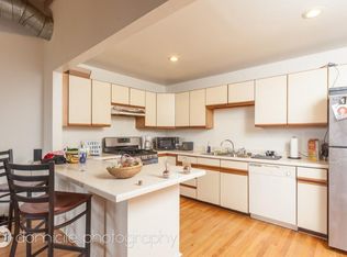 660 W Grand Ave #3WMC, Chicago, IL 60654