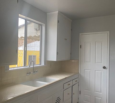 4th image of 3641 E 59th Pl #A