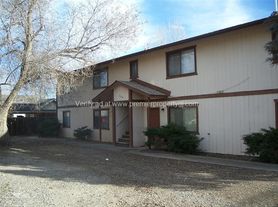 2 Bedroom Apartment with Large Kitchen, 2