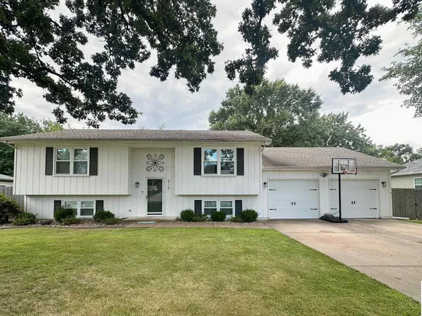 515 S McLane St, Clinton, MO 64735