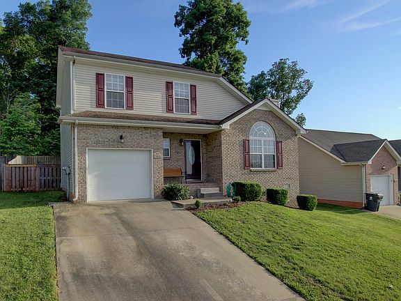 2nd image of 705 Arrowfield Dr