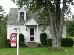 751 Glen Eden Rd, Zelienople, PA 16063