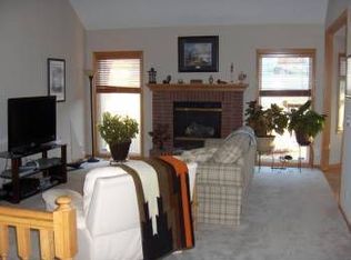 15219 Mary St, Omaha, NE 68116