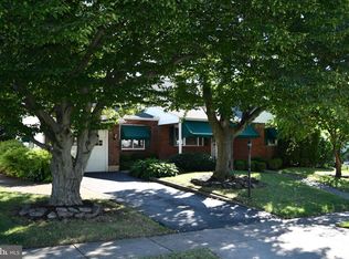 2407 Ivanhoe Ln, Wilmington, DE 19808