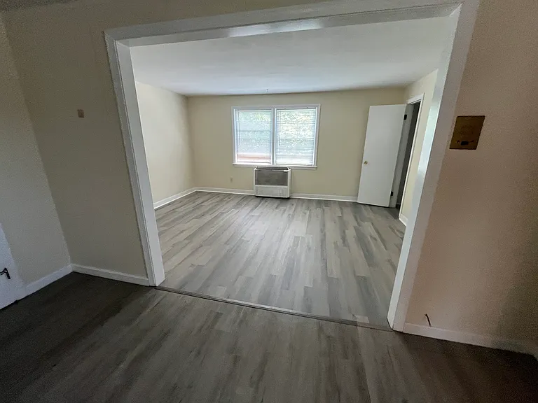 463 Woonasquatucket Ave #8 — Photo 4