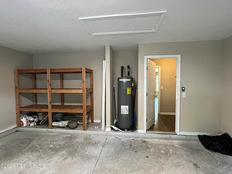 12168 Biarritz St — Photo 16