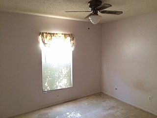 2nd image of 3901 Oak Hammock Dr