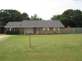 2901 Red Cedar Rd, Ardmore, OK 73401