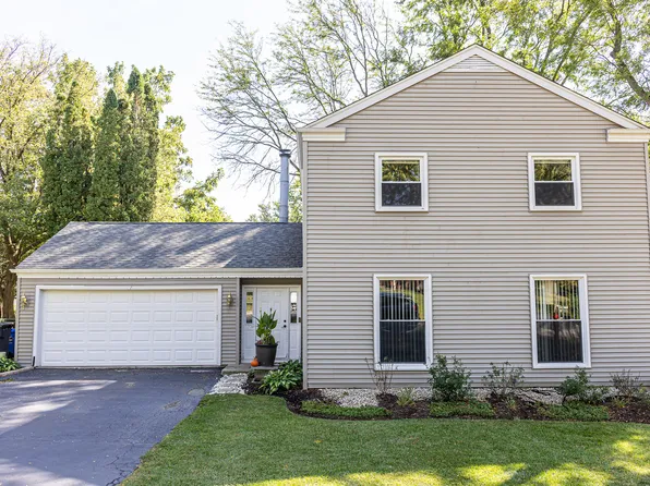 1415 Plainview Rd, Carpentersville, IL 60110