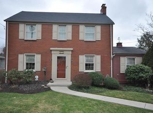824 Irwin Dr, Pittsburgh, PA