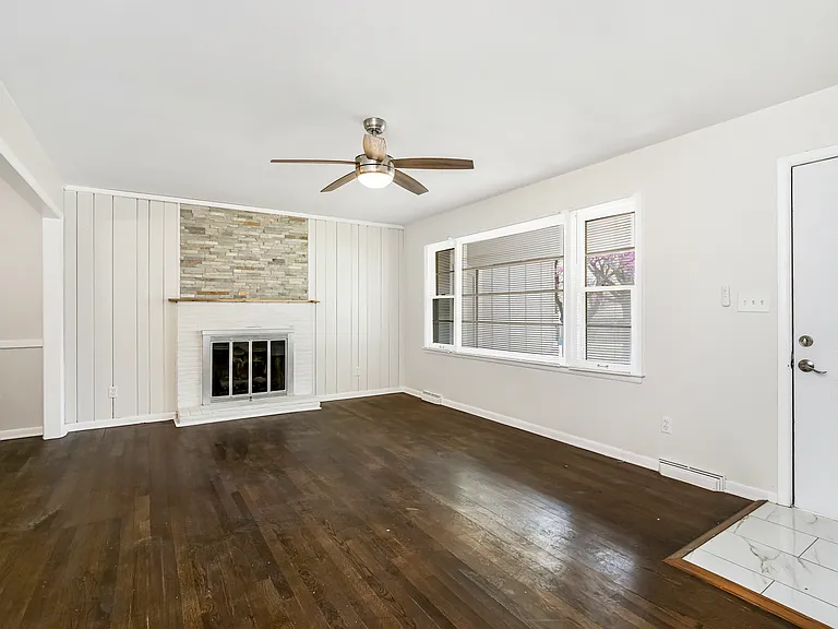 7701MOHAWKDR03_04142025