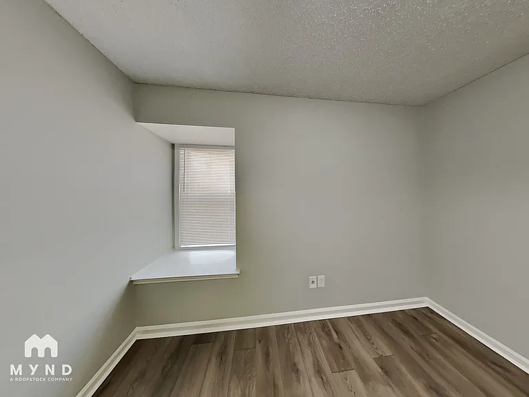 6919 Glenwick Dr — Photo 19