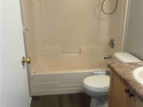 5th image of 151 Clairfields Dr E #4