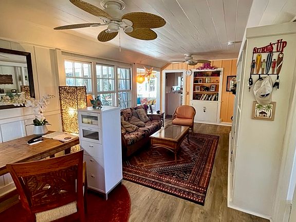 4th image of 3178 Hikina Rd #A