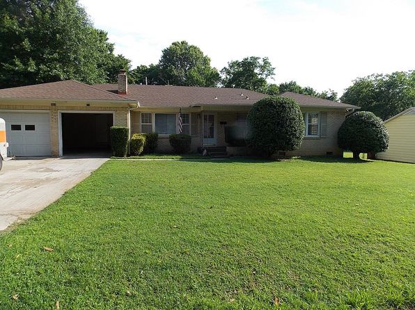 2815 Pendell Ln