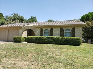 5949 Richard Dr, Watauga, TX 76148