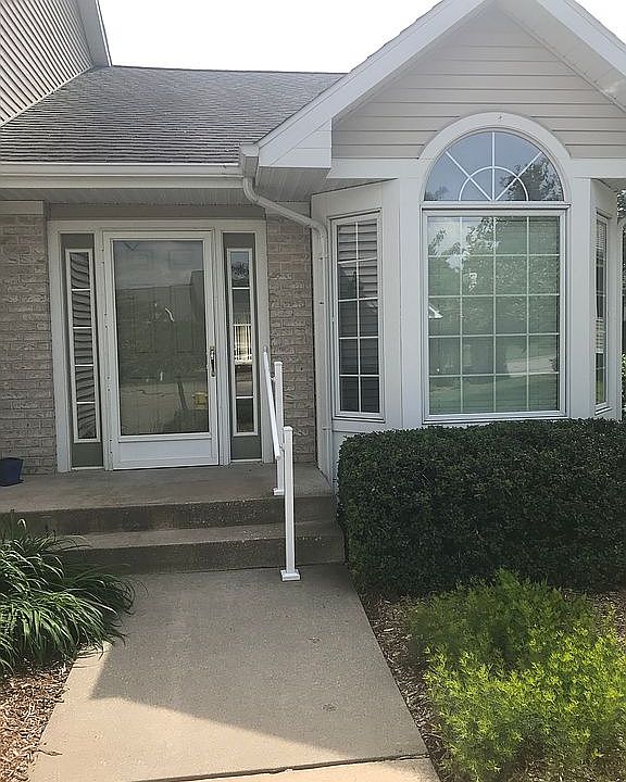 1st image of 1929 Dunlin Ct NE