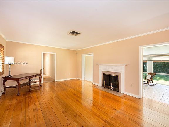 5th image of 1340 Sopera Ave