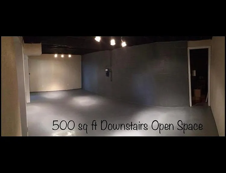 549 Maplewood Ln #B — Photo 8