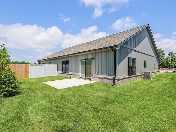 4th image of 809 Violet Ct