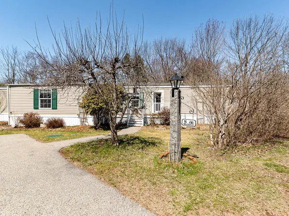 16 Granite Drive, North Hampton, NH 03862