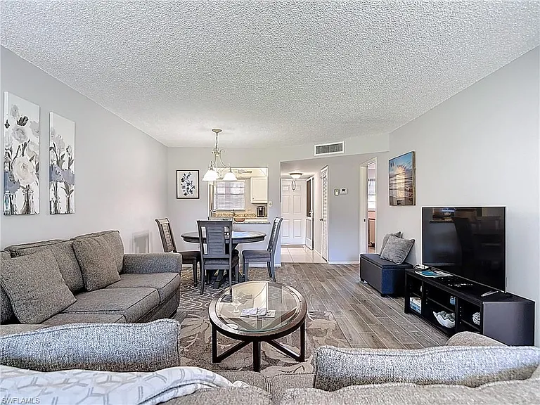 200 Turtle Lake Ct #109 — Photo 18