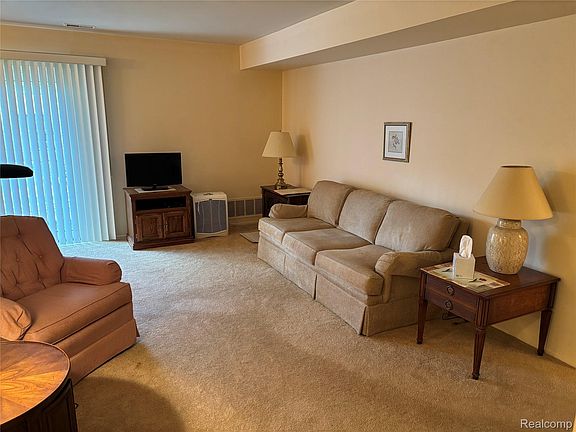 3rd image of 29830 W Twelve Mile Rd APT 312