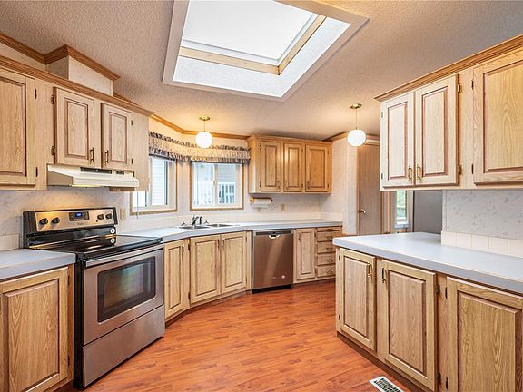 4th image of 2850 Stautw Rd #601