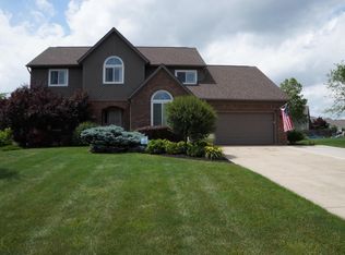 12599 Oakmere Dr, Pickerington, OH