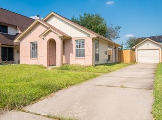 11635 Eaglewood Dr, Houston, TX 77089