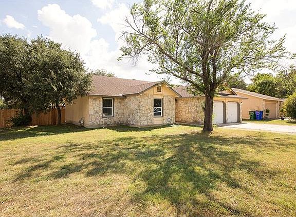 2nd image of 408 Honeysuckle Dr