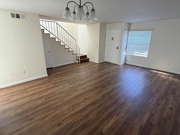 3rd image of 625 E Elk Ave APT 101