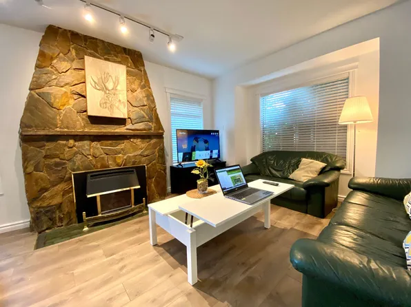 4300 Southwood St, Burnaby, BC V5J 2G2