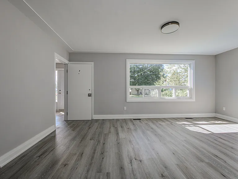 348 Spruce St #1 — Photo 7