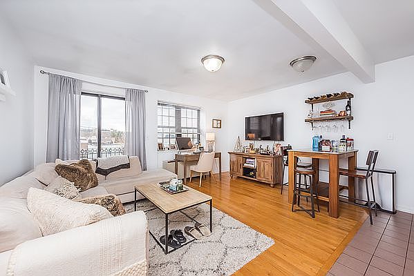 1st image of 1810 27th Ave APT 4A