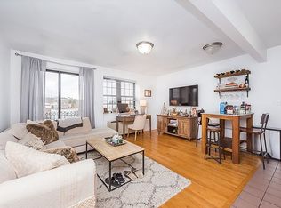 1810 27th Ave APT 4A, Astoria, NY 11102
