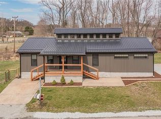 239 Shenandoah Rd, Connellsville, PA 15425