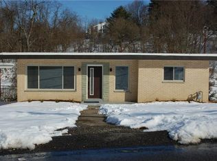 2811 Kathy St, South Park, PA 15129