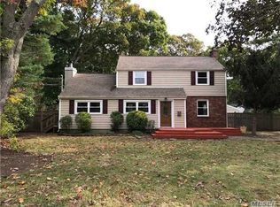 1331 Potter Blvd, Bay Shore, NY 11706