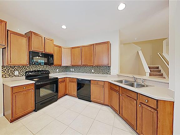 5th image of 16530 Kingletridge Ave
