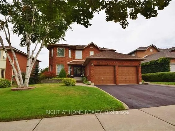 19 Willowbrook Dr, Whitby, ON L1R 1T3