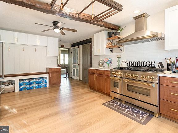 4th image of 4250 N George Street Ext