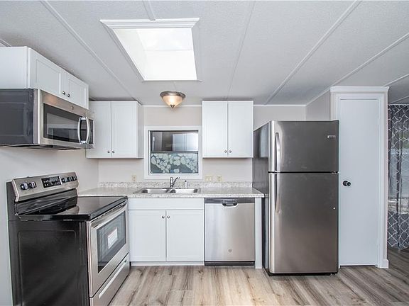 4th image of 9274 Highpoint Blvd