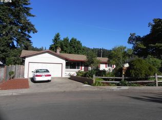 1520 Carobelle Ct, Cottage Grove, OR 97424