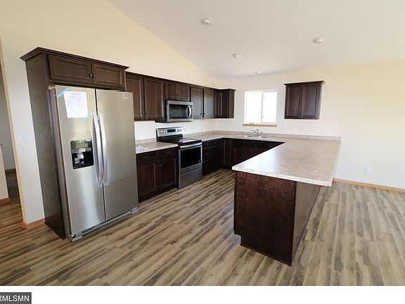 2nd image of 1488 Jasmine Dr