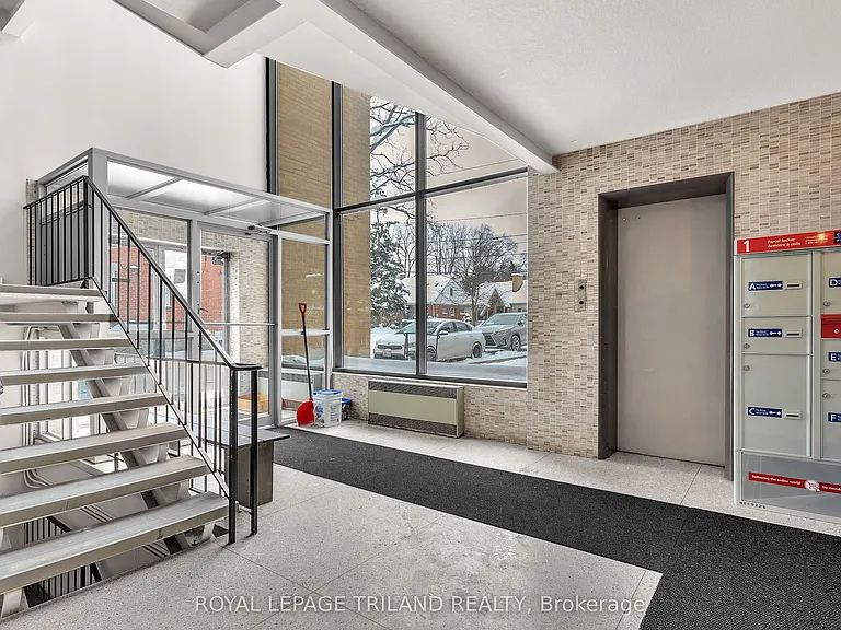 104 Devonshire Ave #101 — Photo 15